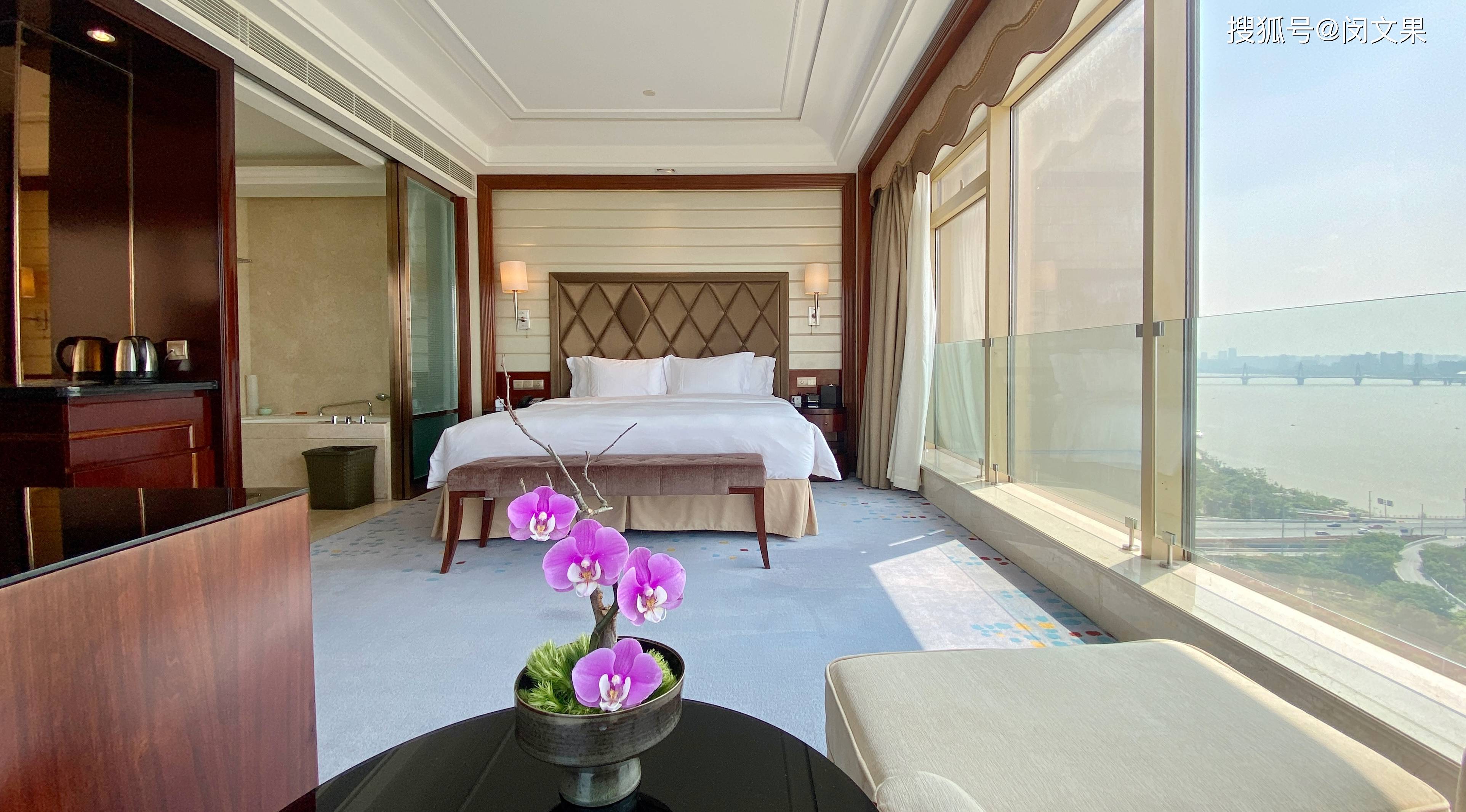 皇冠信用出租_位置优越皇冠信用出租，江景出众，南昌首家挂牌国际五星，元老级角色！｜南昌力高皇冠假日