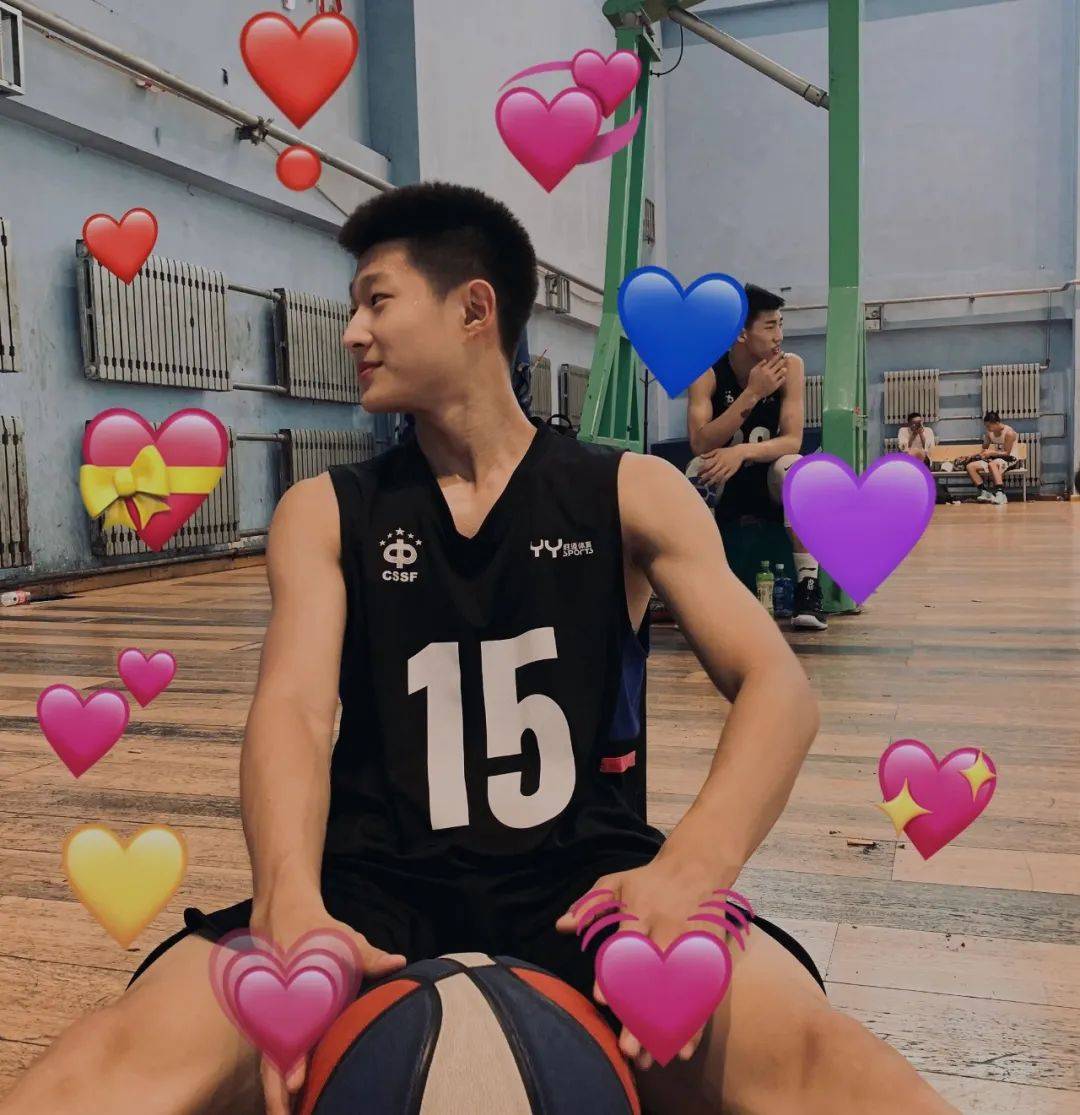 篮球投注算加时赛的比分吗_00后的黑龙江篮球帅哥篮球投注算加时赛的比分吗，这颜值身材还不算校草吗