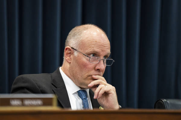 皇冠信用網可以占几成_卢比奥拱火后皇冠信用網可以占几成，他竟也想颠覆20多年中美正常贸易关系