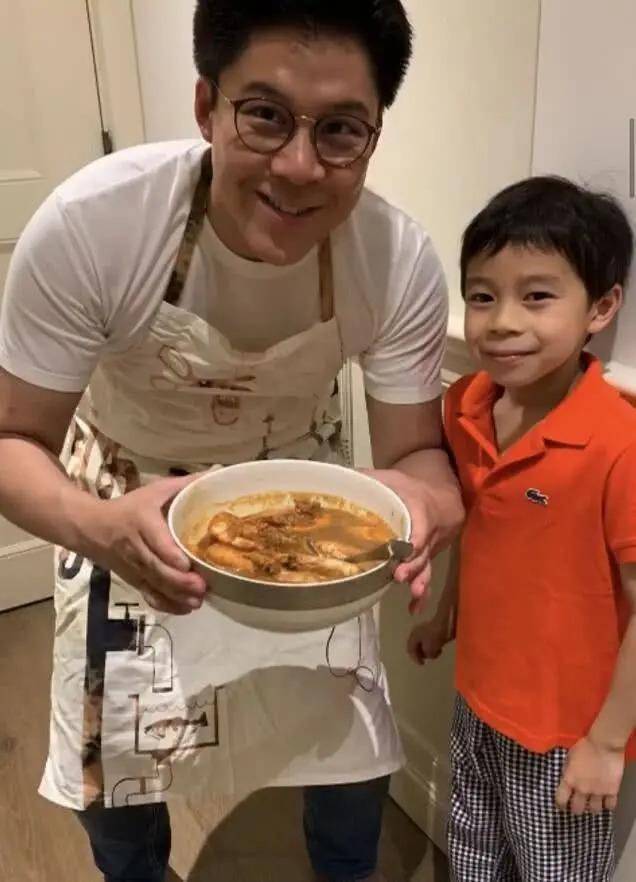 Vietnam Football Agent _霍启刚：我敢不疼老婆吗？那可是拿3000亿继承权换的Vietnam Football Agent ！