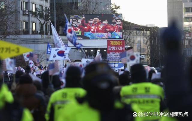 Crown Login 3 Agent Registration_韩国军警相互开火Crown Login 3 Agent Registration，百姓做好牺牲准备，尹锡悦却坐着车悄悄跑路了