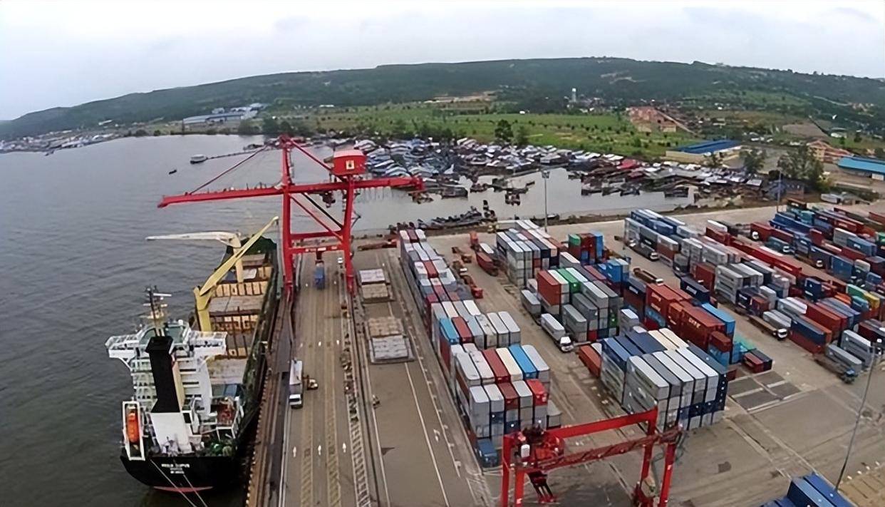 皇冠信用网庄家_无视特朗普警告皇冠信用网庄家，英国向中方发出邀请函，一份“大礼”已经在路上