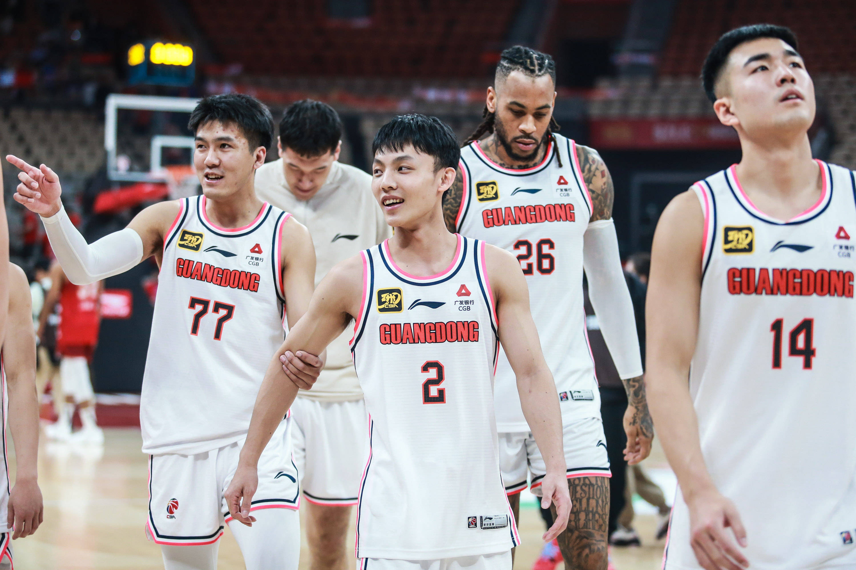 皇冠最高占成_广东主场44分狂胜辽宁皇冠最高占成！徐杰17+7杜润旺砍21分