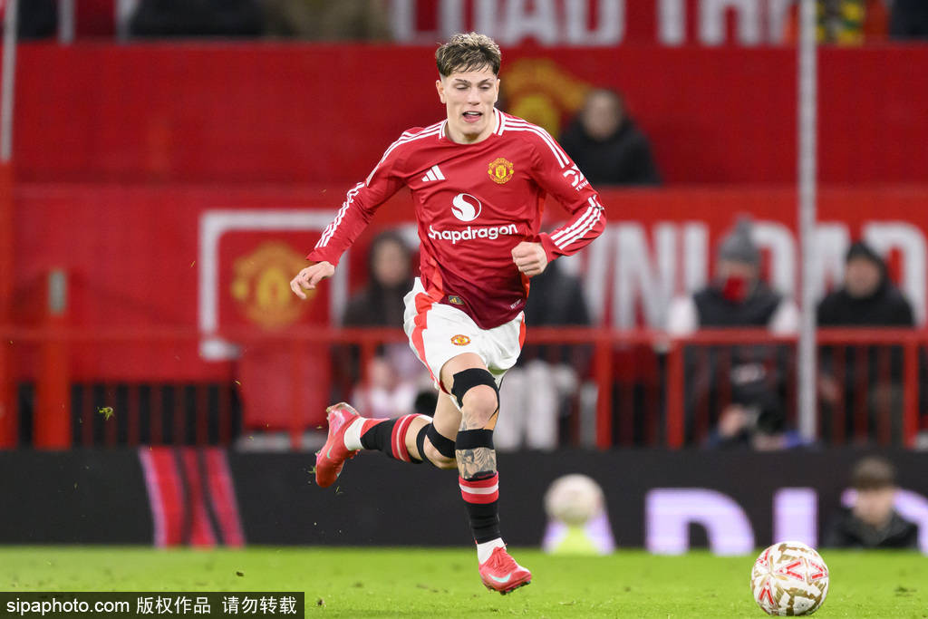 hga030皇冠安卓手机版_生死战hga030皇冠安卓手机版！曼联需欧联杯夺冠拿欧战席位 避免迎来财务噩梦