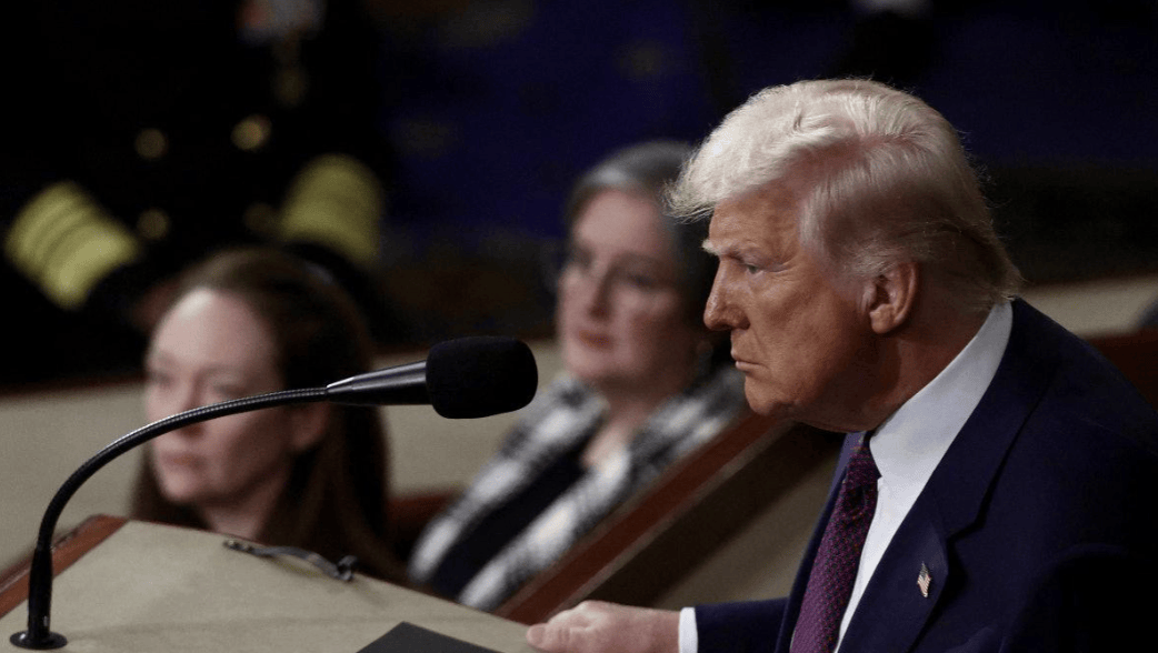 皇冠信用網在哪里开通_特朗普对华剧透皇冠信用網在哪里开通，“报复”马上开始，中方强硬表态“奉陪到底”!