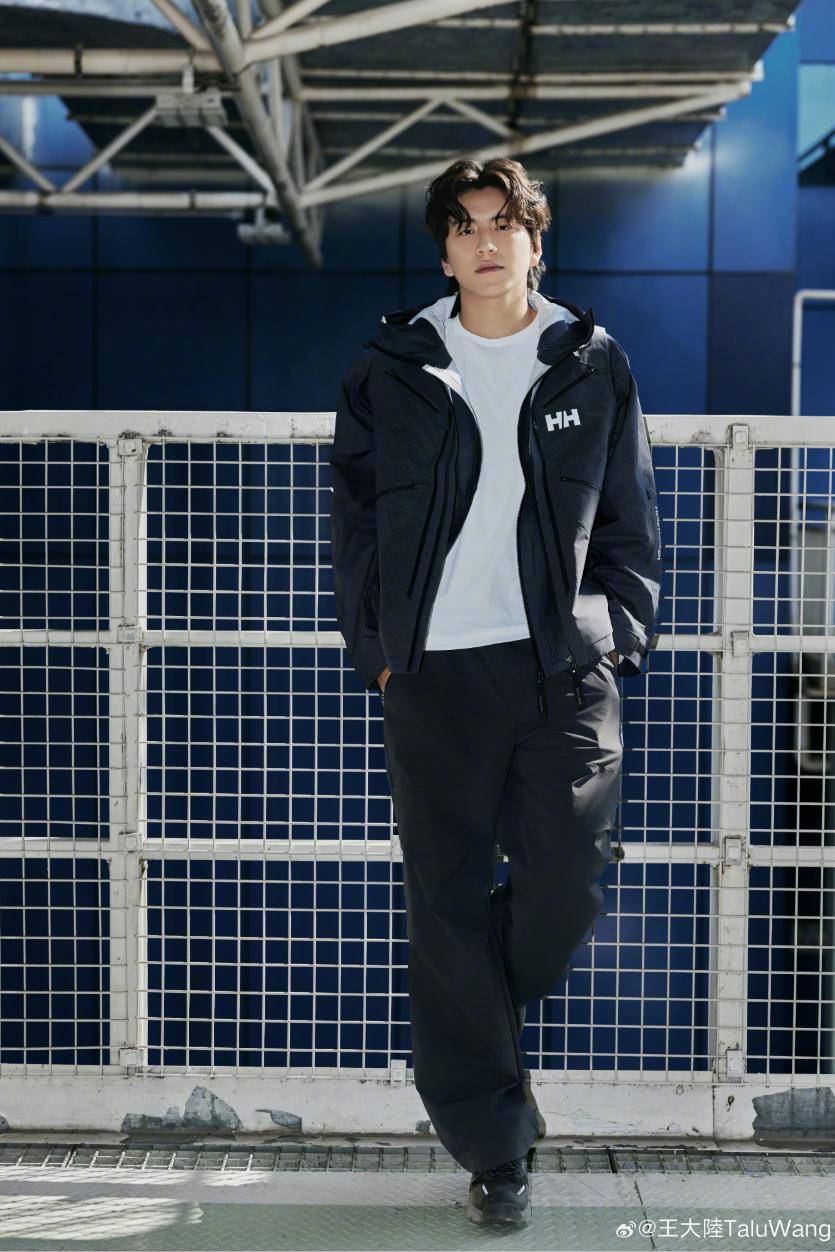 介绍个信用网网址_演员王大陆又被曝案外案！检方披露详情：疑不满女友遭诈骗400万新台币介绍个信用网网址，委托黑帮讨债