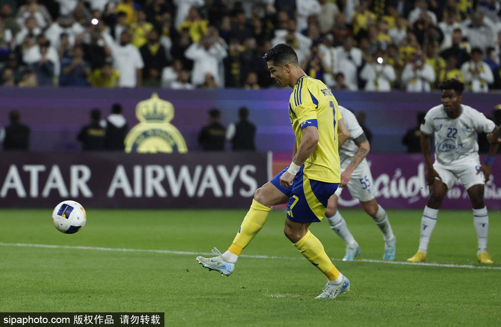 皇冠足球平台代理_亚冠-C罗点射杜兰双响 利雅得胜利总分3-0晋级八强