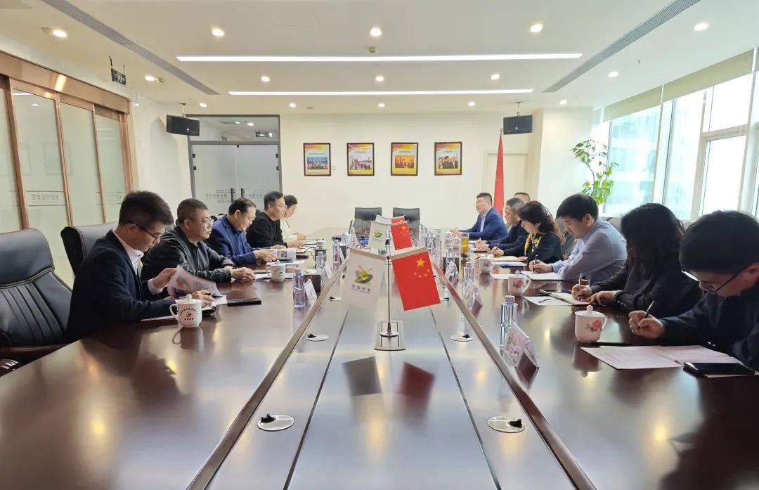 皇冠信用網账号注册_唐山市丰南区政府副区长贾秀敏一行到访西部控股集团