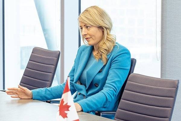 皇冠体育App下载_加外长在G7外长会前警告：美国能对我们这样的铁杆盟友动手皇冠体育App下载，还有谁能幸免？