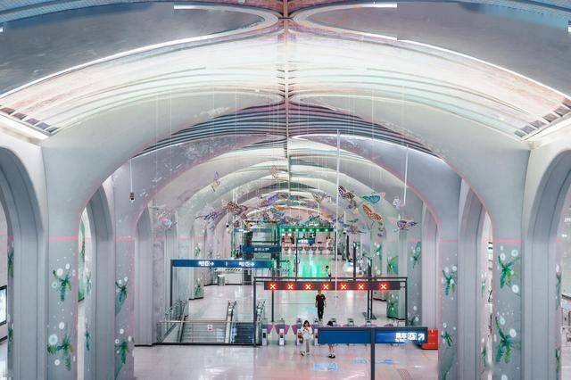 信用網如何申请_四连赞信用網如何申请！外交部发言人点赞武汉地铁站