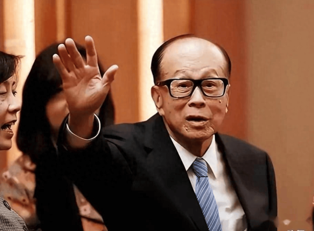 皇冠信用平台出租出售_李嘉诚港口交易引发中美争锋皇冠信用平台出租出售，特朗普指示夺巴拿马运河，关键时刻中方发声！