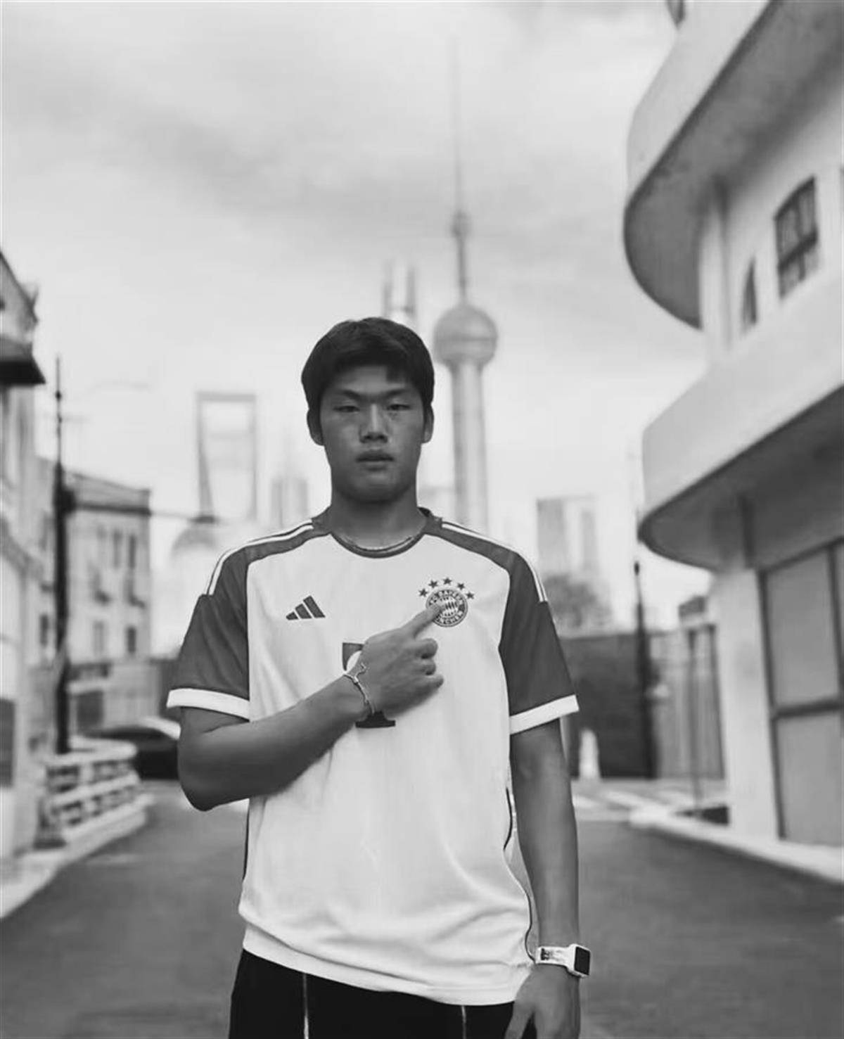 皇冠信用网在线申请_北京国安脑死亡的足球小将郭嘉璇不幸去世皇冠信用网在线申请，家属：明天就是他19岁生日