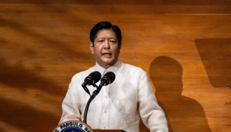 皇冠信用網申请_赌赢了？菲军区有新动作皇冠信用網申请，杜特尔特等来“帮手”，马科斯做最坏打算