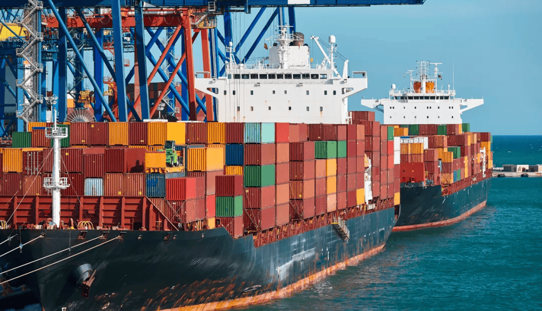 皇冠信用庄家_彭博社：美国对中国船舶征收数十亿美元税款 恐引发“贸易末日”