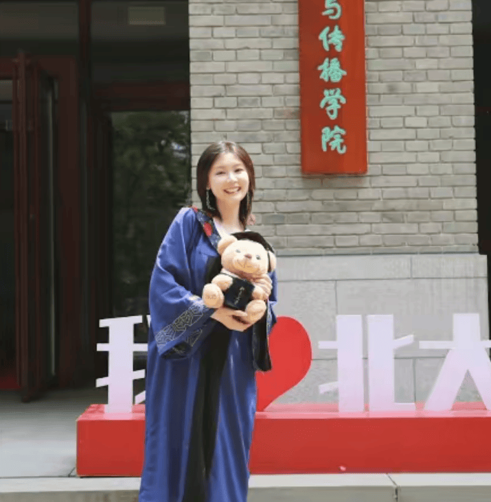 皇冠信用网去哪里弄_26岁北大研究生当食堂阿姨：比互联网大厂更快乐皇冠信用网去哪里弄，想做食堂经理