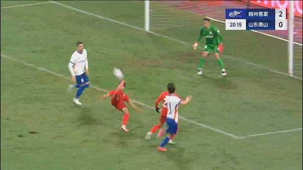 体育皇冠信用網_半场-杨超声精彩倒钩罗德里格传射 梅州客家暂3-1山东泰山