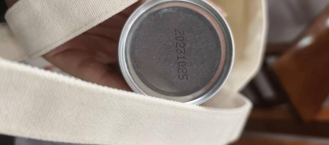 皇冠信用網代理平台_选手吐槽“2025武当山越野赛”所发饮料仅剩1月保质期 组委会回应：很多事一言难尽｜封面深镜