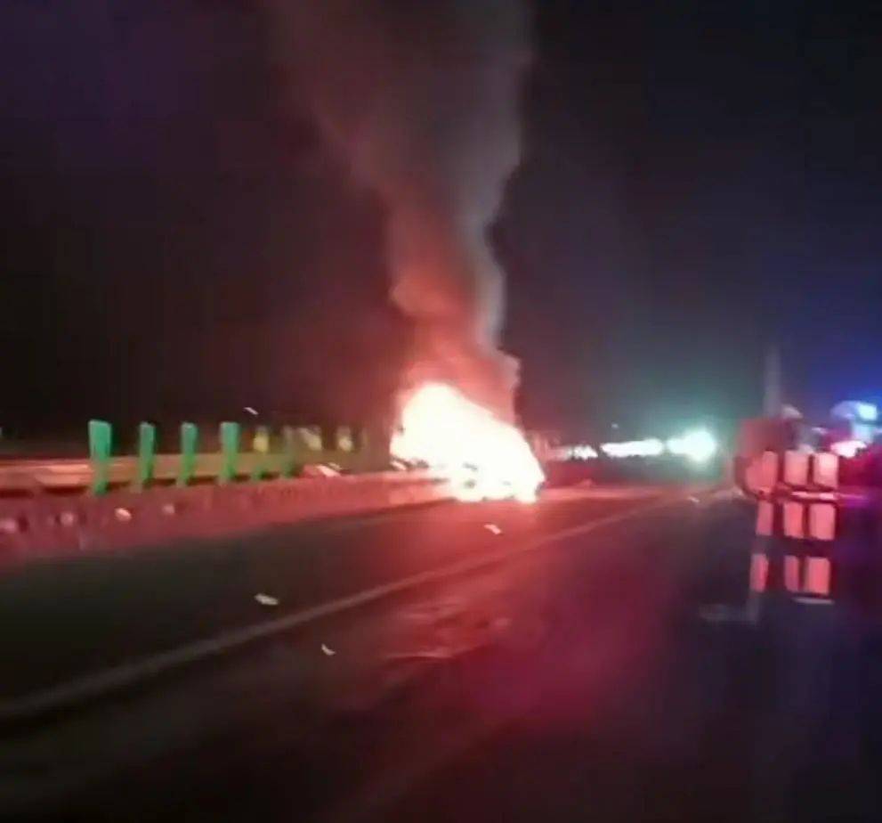 皇冠信用网去哪里弄_“人活活烧没了”热传！小米汽车皇冠信用网去哪里弄，刚刚回应