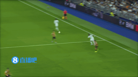 皇冠信用哪里申请_90分钟战报-皇马3-4皇社总分4-4 维尼修斯两助攻+失单刀