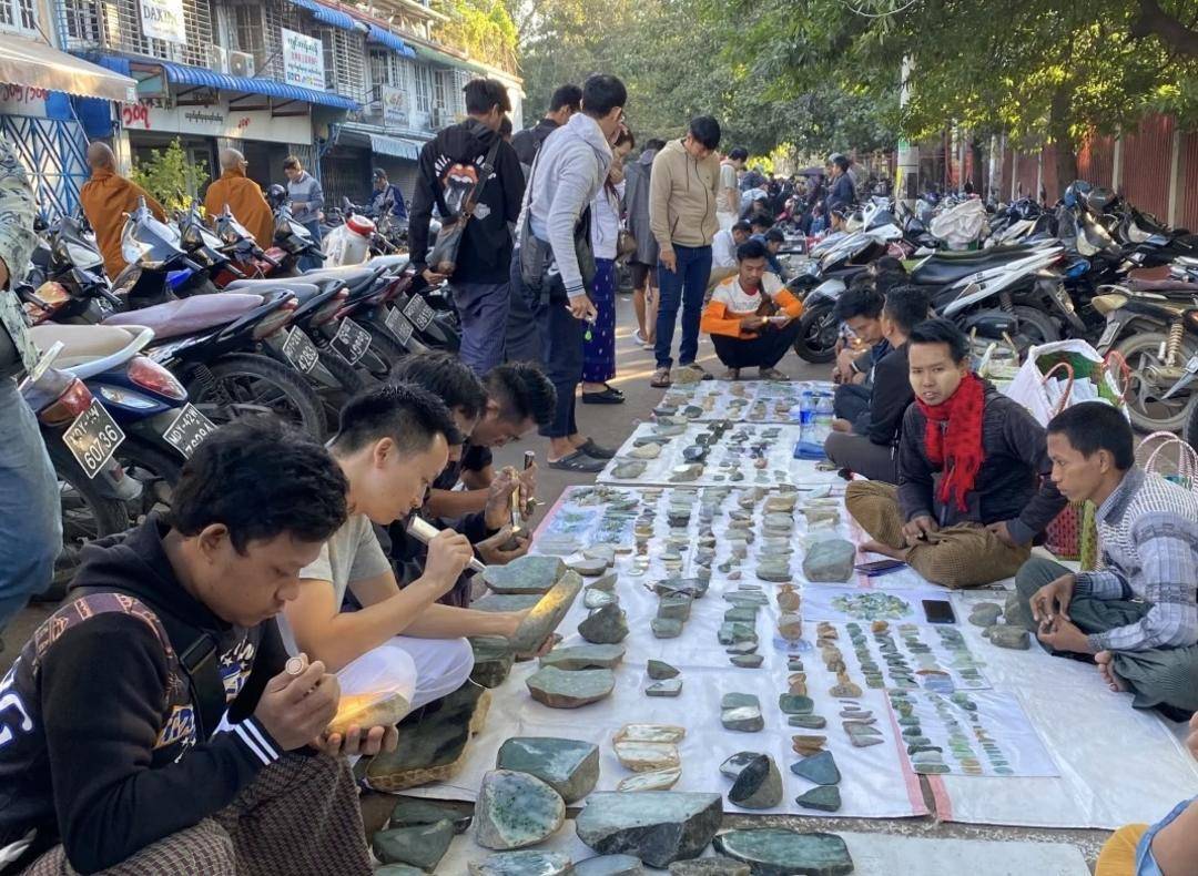 皇冠信用網代理注册_缅甸强震冲击全球翡翠命脉皇冠信用網代理注册？ 从业者：中高端翡翠或迎50%涨幅｜封面财经