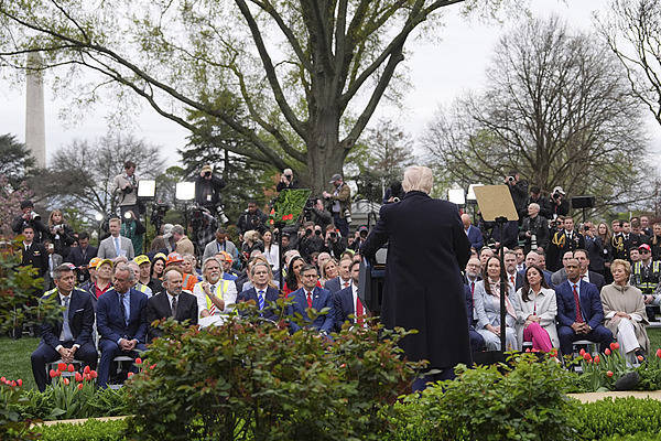 信用网怎么开户_美媒感慨：不像加拿大和欧盟信用网怎么开户，面对特朗普关税威胁，中国毫不退缩