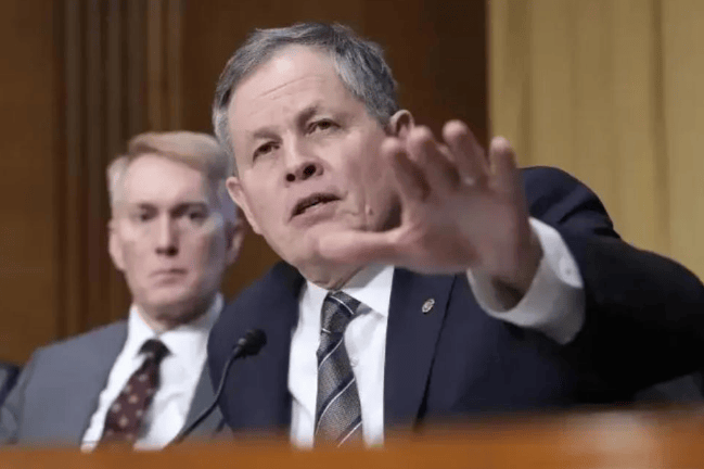 皇冠信用網正网_中美谈崩了？北京传出消息皇冠信用網正网，特朗普终于亲口表态，最多宽限30天