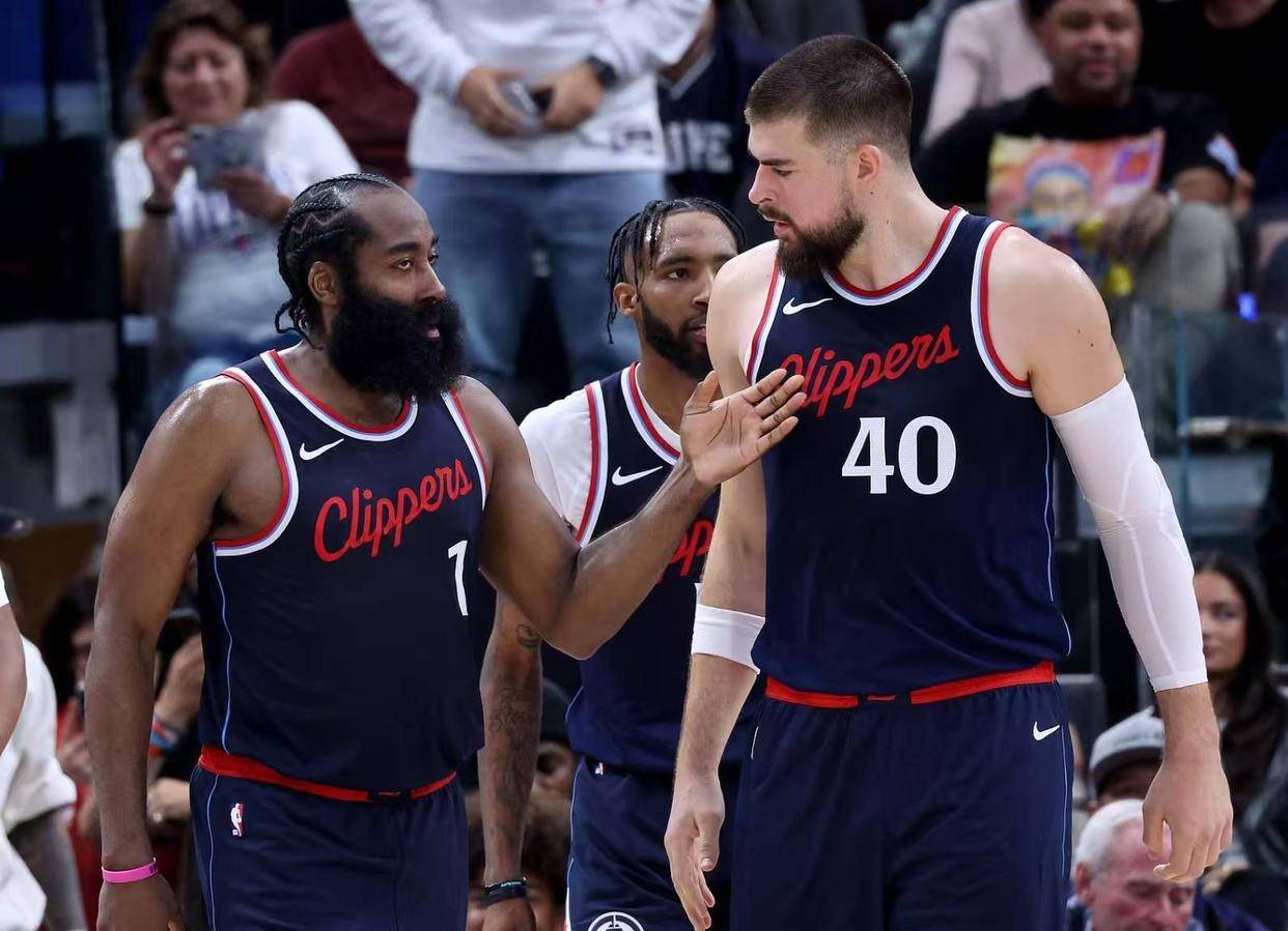 皇冠信用網怎么租_是称赞还是贬低？一个人就能顶半支球队皇冠信用網怎么租，哈登真的是拆队专家吗？