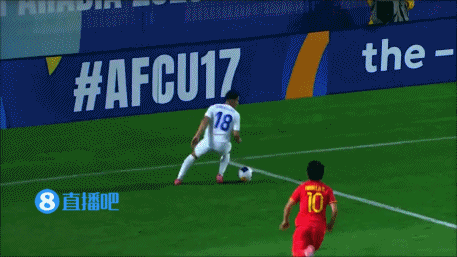 皇冠信用網账号申请_半场-国少暂1-1乌兹别克斯坦 张城瑞补射破门依合散神扑救险