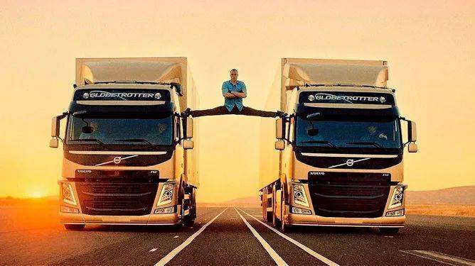 皇冠信用網怎么申请_卷入人口贩卖案皇冠信用網怎么申请，疑收受5位女模特为“礼物”，64岁好莱坞巨星尚格·云顿身陷性丑闻！