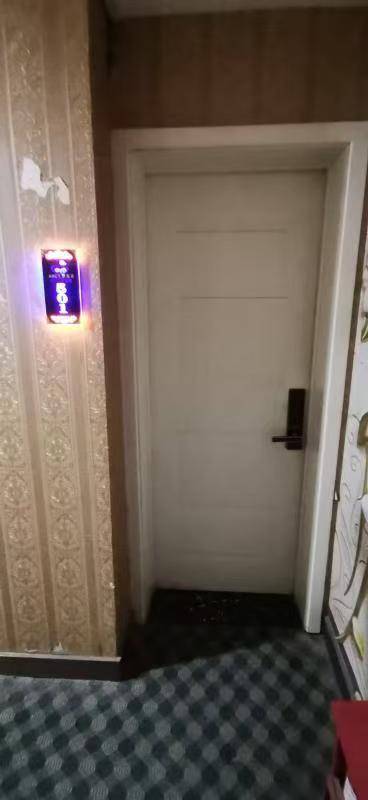 德比郡 v 伯恩利_21岁女子醉酒被送酒店德比郡 v 伯恩利，两男子先后实施性侵获刑，上诉后二审维持原判