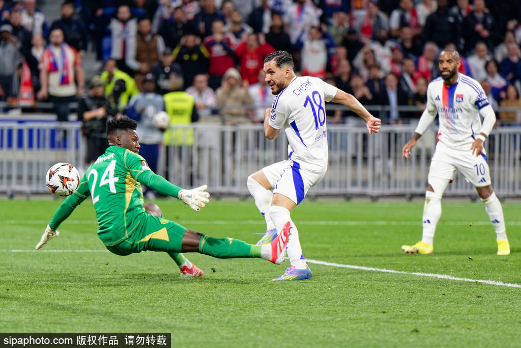 捷克联赛U19_欧联-齐尔克泽破门奥纳纳两送礼 曼联2-2遭里昂绝平