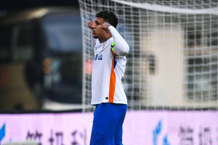 怎么开通皇冠信用盘口_中超第一外援！克雷桑戴帽7轮造9球怎么开通皇冠信用盘口，泰山200万欧买下身价已涨5倍