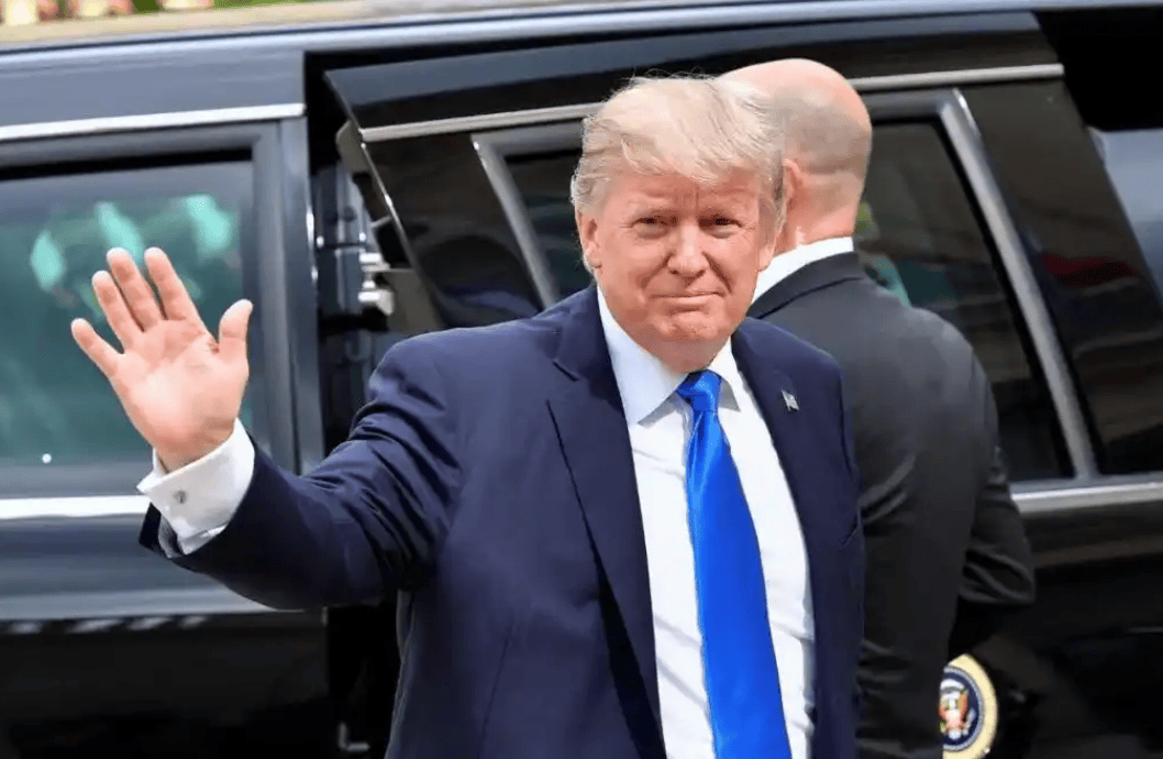 皇冠足球管理平台出租_短短两小时皇冠足球管理平台出租，特朗普连发7条推文！想劝中国冷静，门都没有