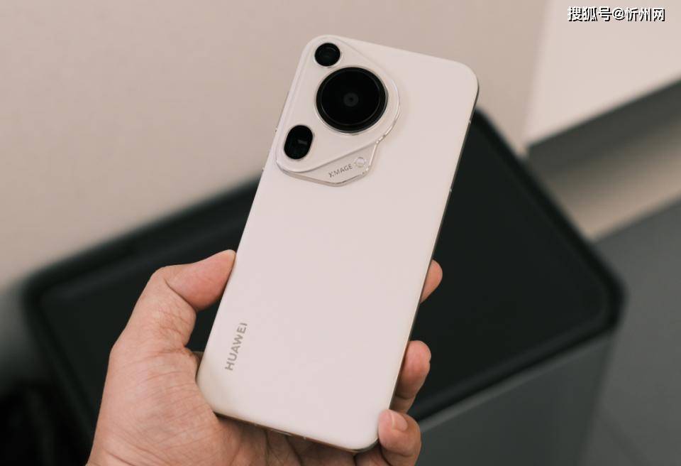 体育皇冠信用网_华为再次妥协体育皇冠信用网，不好卖就降价，16GB+512GB顶尖旗舰突降3600元！