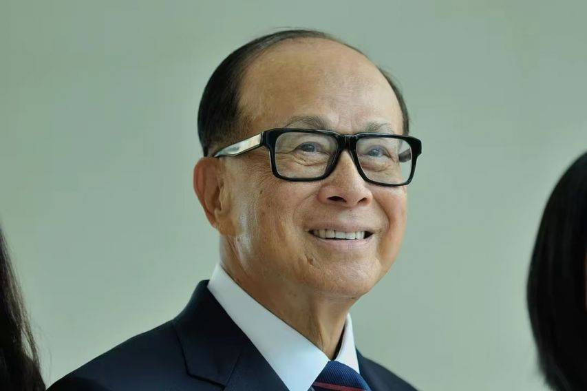 皇冠信用网开户_“求饶”晚了！最后一小时被无限期冻结皇冠信用网开户，李嘉诚搬起石头砸自己的脚