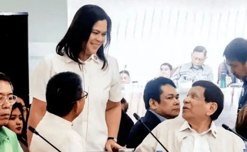 hga030.com手机登录_菲律宾政坛大地震hga030.com手机登录，马科斯拒绝接回杜特尔特，莎拉支持率飙升