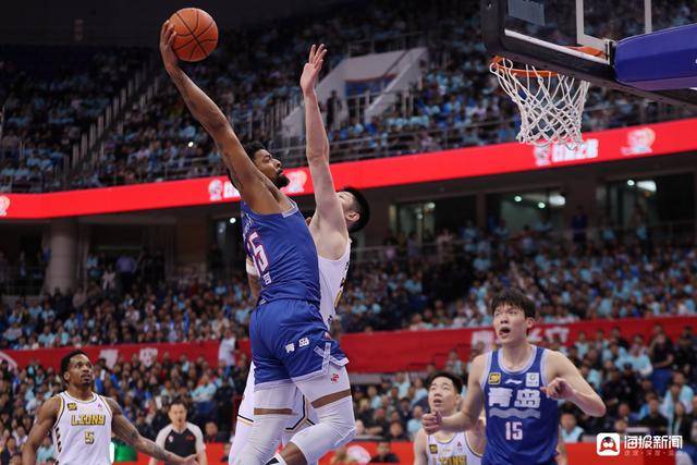 hga026如何注册_强硬拿下天王山之战！青岛男篮大比分2-1浙江广厦hga026如何注册，距四强仅一步之遥！