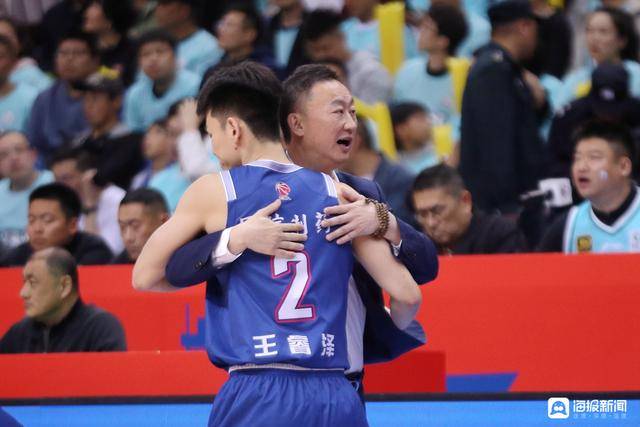 hga026如何注册_强硬拿下天王山之战！青岛男篮大比分2-1浙江广厦hga026如何注册，距四强仅一步之遥！