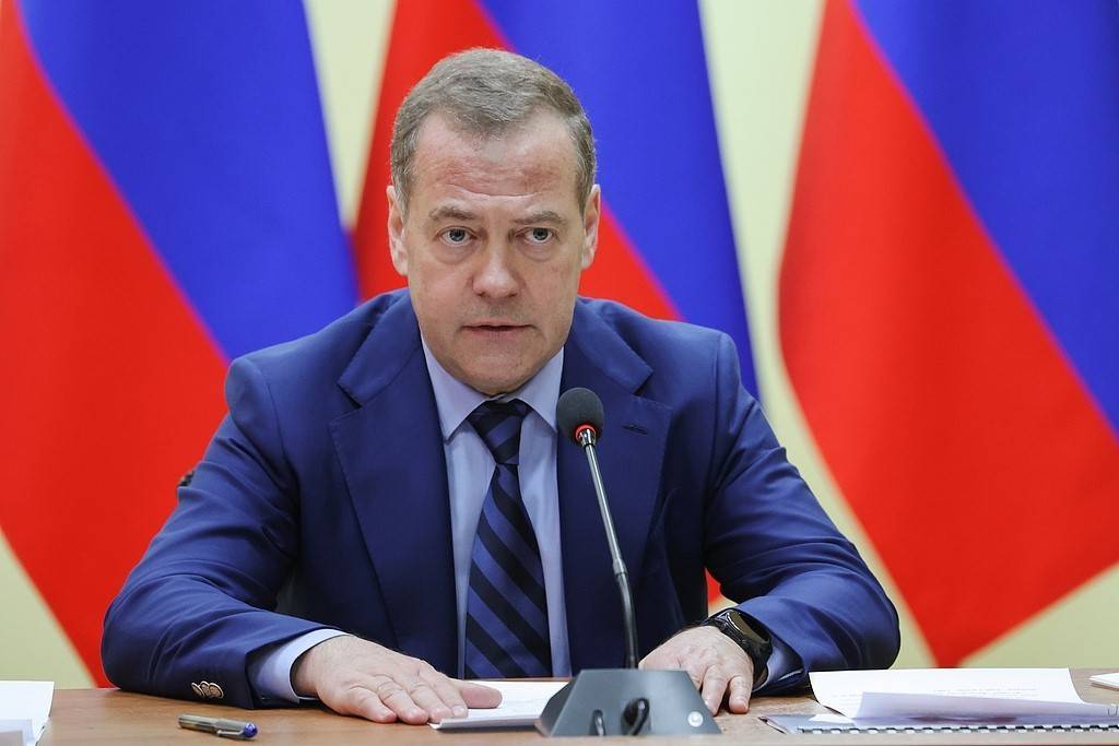 足球平台出租_梅德韦杰夫：如果欧盟和美国 “撒手不管”足球平台出租，俄罗斯会更快解决俄乌冲突