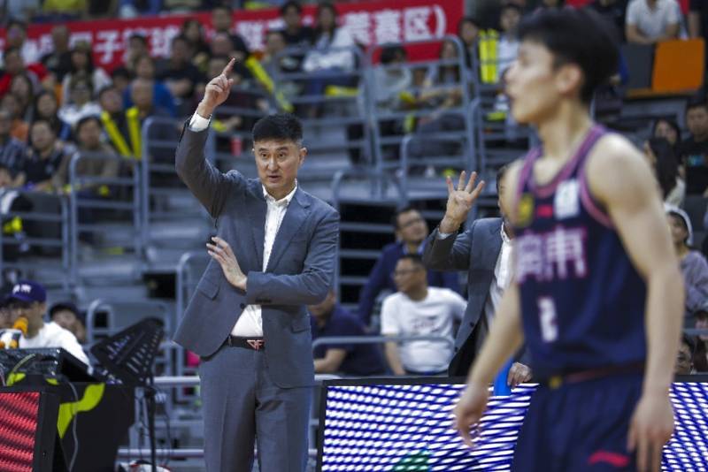 皇冠信用盘会员开户_广东男篮无缘四强结束赛季皇冠信用盘会员开户，杜锋：挺难受的，正视短板与不足