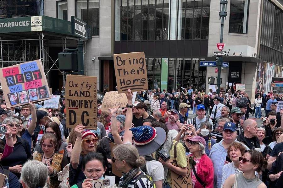 皇冠信用盘在线申请_全美多地举行抗议活动皇冠信用盘在线申请，反对美政府近期政策