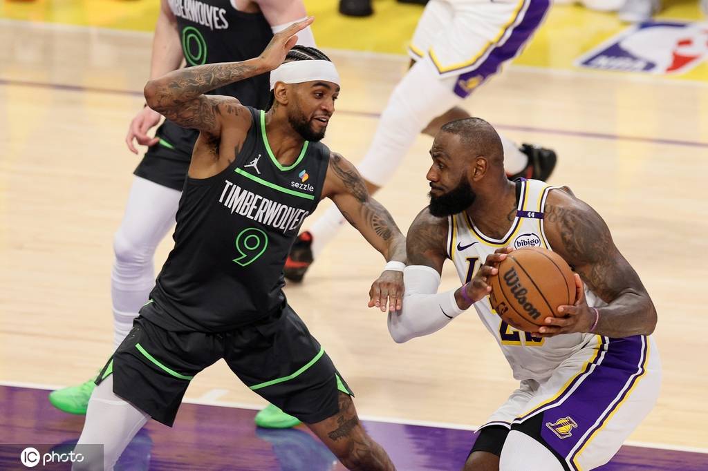 皇冠信用盘在线注册_东契奇37+8老詹仅19分 湖人惨败森林狼季后赛开门黑