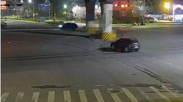 皇冠信用盘账号注册_什么情况？柳州一男子下楼试车后失联皇冠信用盘账号注册，妻子紧急报警