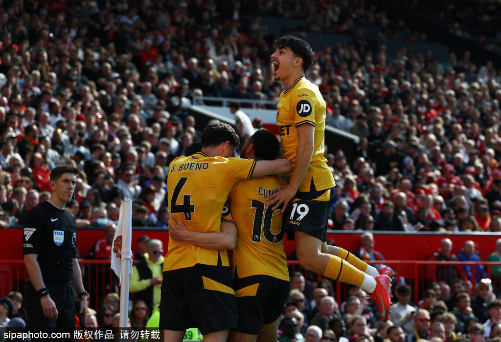 皇冠信用盘押金多少_英超-萨拉维亚制胜曼联0-1遭狼队赛季双杀 携手保级成功