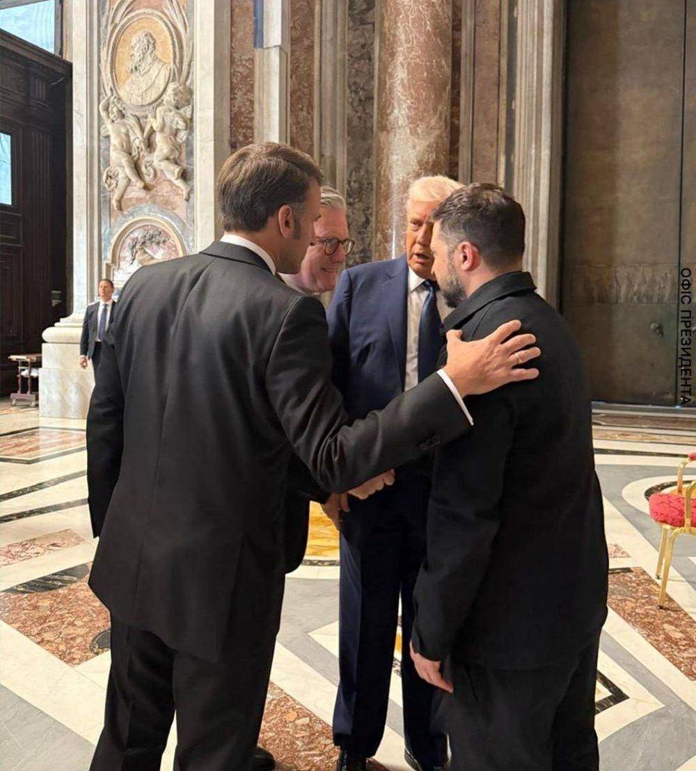 皇冠信用哪里申请_马克龙称泽连斯基重申乌克兰已准备好实现无条件停火