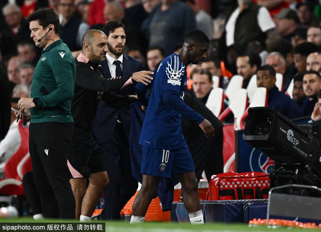 皇冠体育App下载_欧冠-登贝莱闪击+伤退梅里诺进球被吹 阿森纳主场0-1巴黎