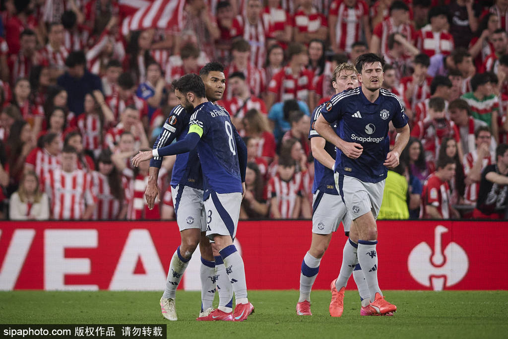 皇冠信用盘如何开户_欧联-B费双响卡塞米罗破门 曼联3-0十人毕巴占先机