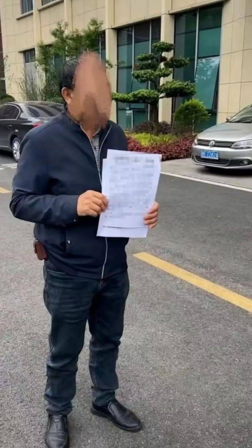 皇冠信用盘在线开户_大一女生头孢过敏皇冠信用盘在线开户，输液室呼救无医护响应，自行拔针仍不幸身亡，多方回应