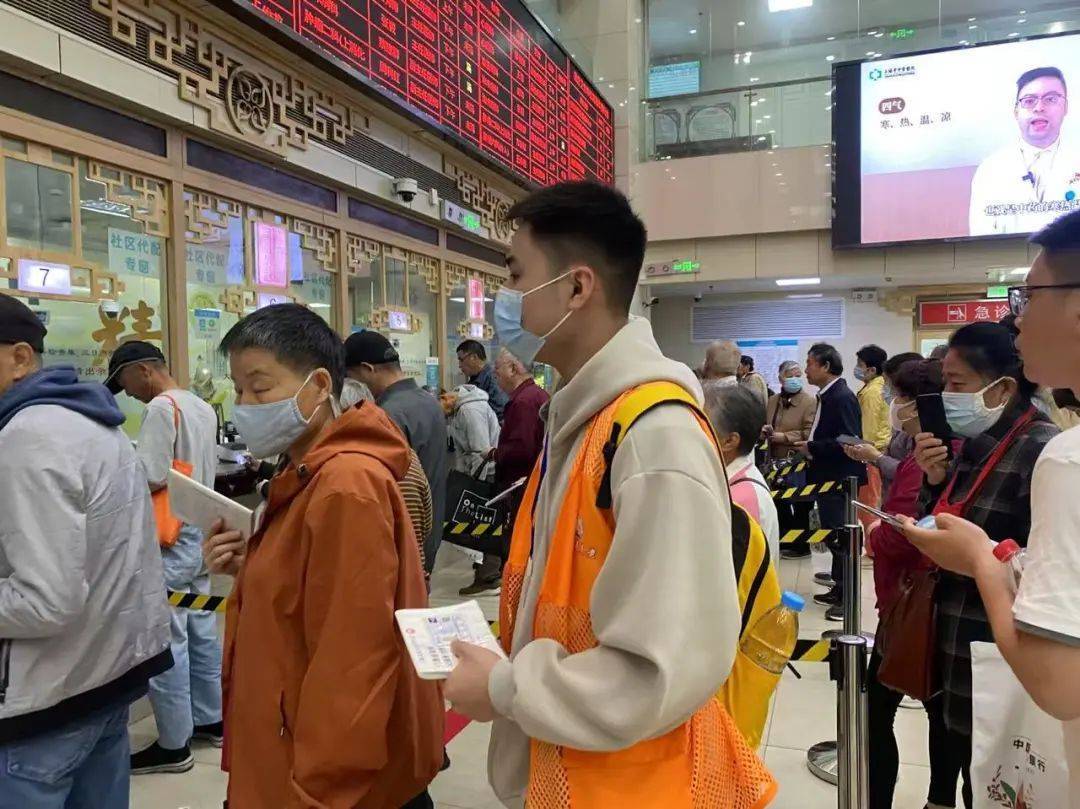 如何注册皇冠足球代理_上海确认：正在试点！需求暴涨如何注册皇冠足球代理，男护士决定转行…爷叔激动：试了一次，就一发不可收拾