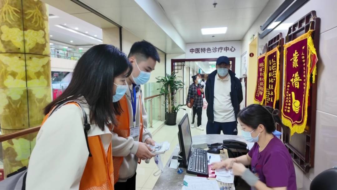 如何注册皇冠足球代理_上海确认：正在试点！需求暴涨如何注册皇冠足球代理，男护士决定转行…爷叔激动：试了一次，就一发不可收拾